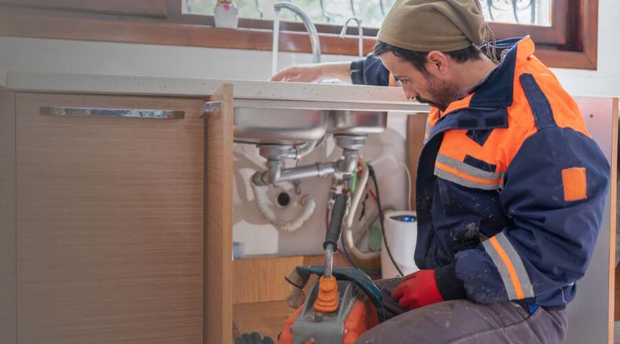 Expert burst pipe repair services in Minneapolis, KS